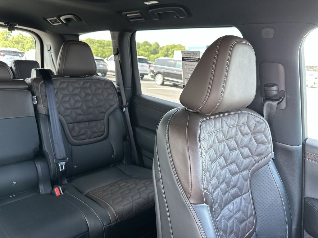 2025 Nissan Armada Platinum