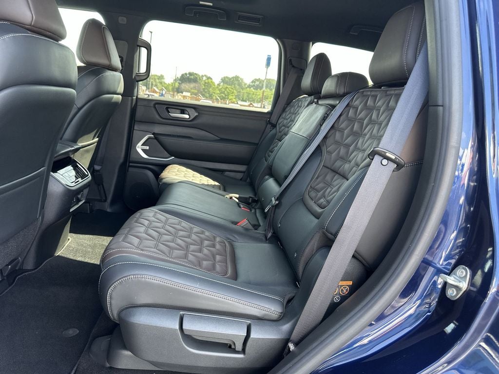 2025 Nissan Armada Platinum