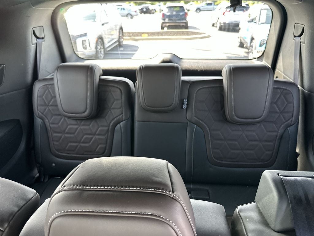 2025 Nissan Armada Platinum