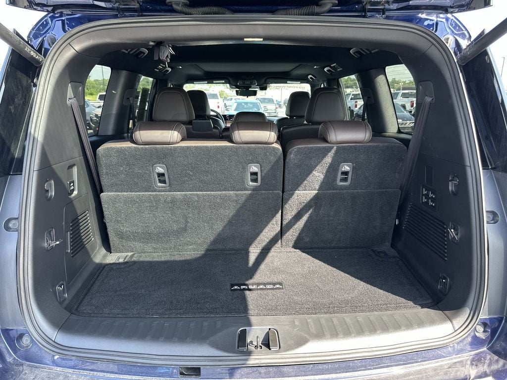 2025 Nissan Armada Platinum