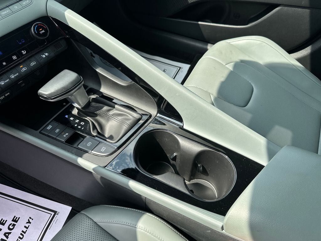 2024 Hyundai Elantra Hybrid Limited