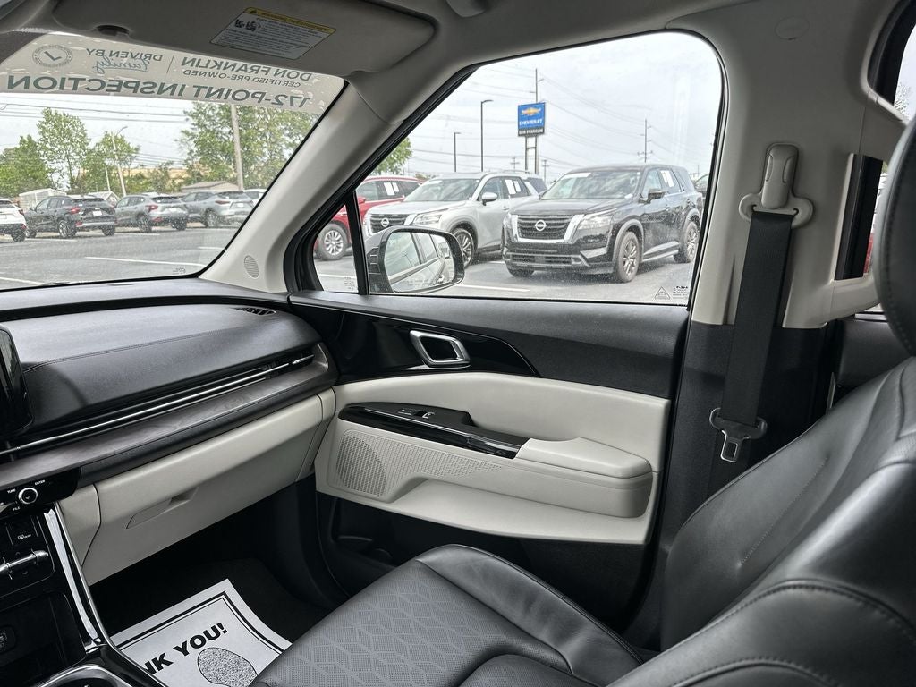 2024 Kia Carnival EX