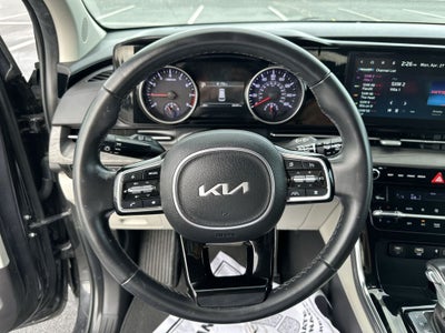 2024 Kia Carnival EX