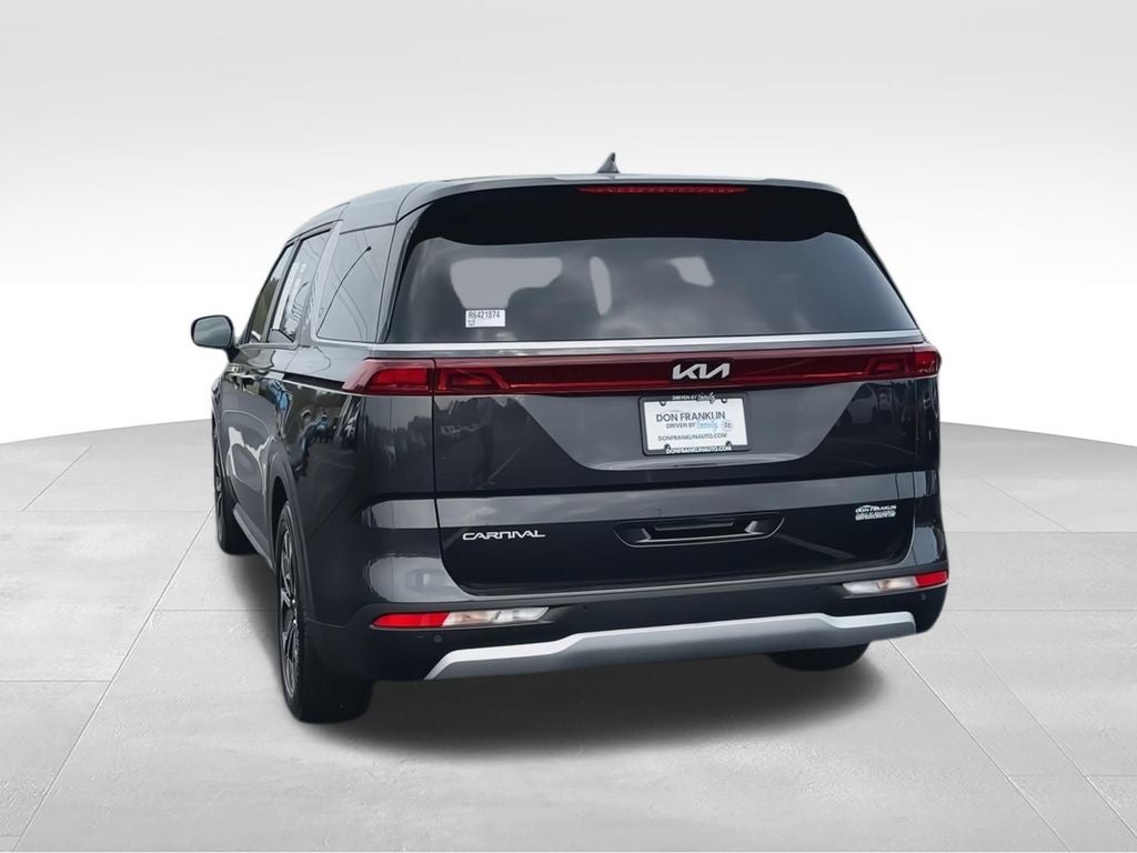 2024 Kia Carnival EX