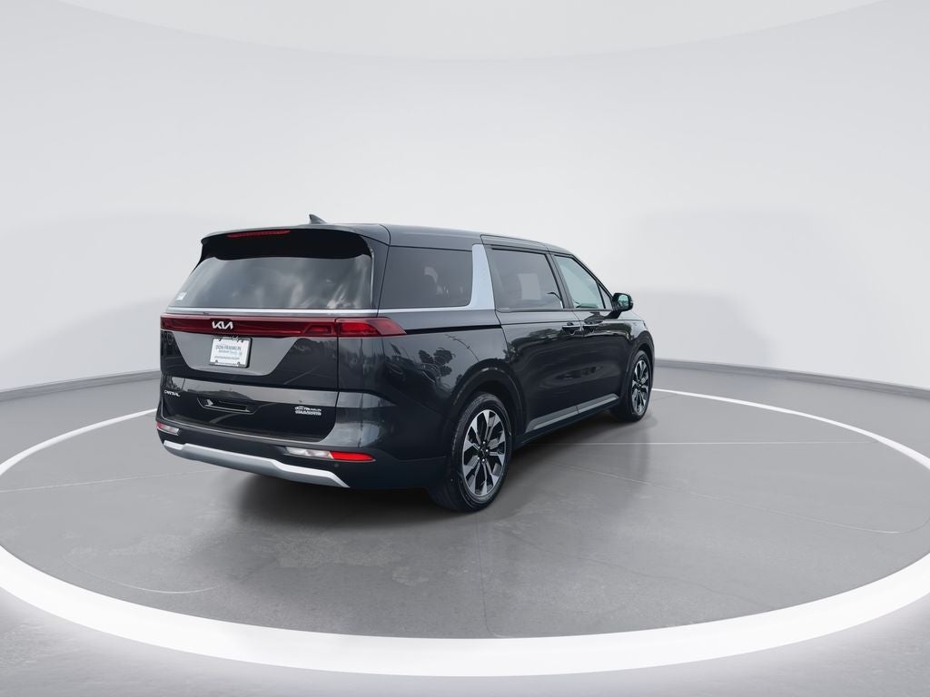 2024 Kia Carnival EX