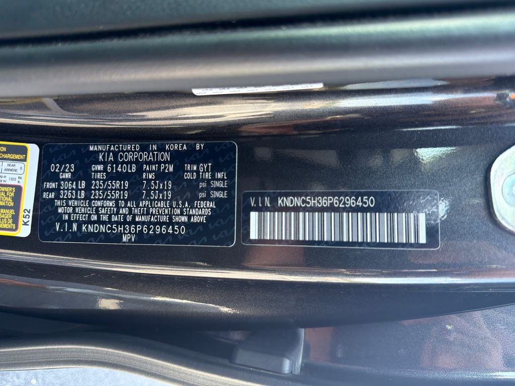 2023 Kia Carnival EX