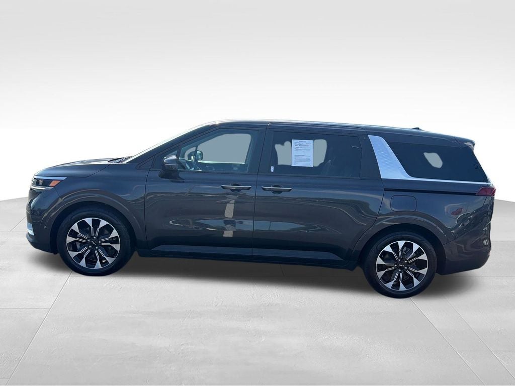 2023 Kia Carnival EX