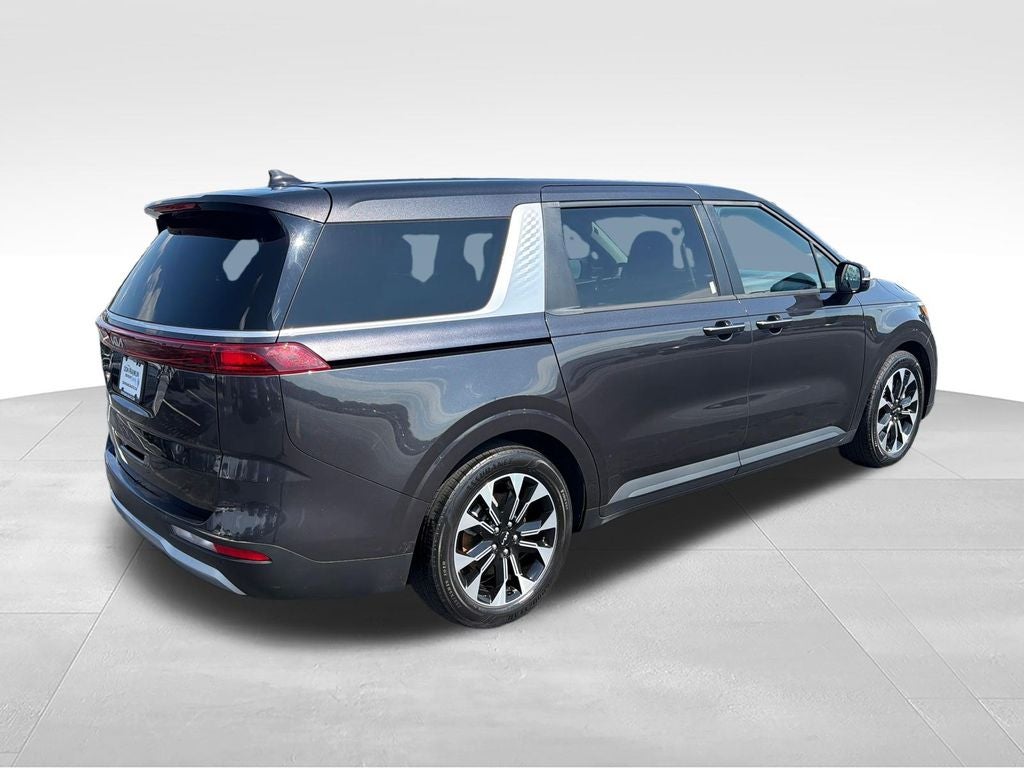 2023 Kia Carnival EX