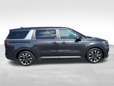 2023 Kia Carnival EX