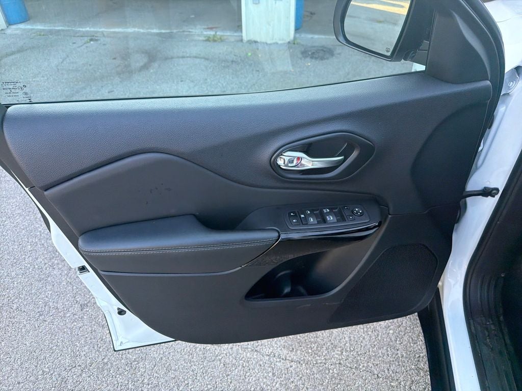 2023 Jeep Cherokee Altitude