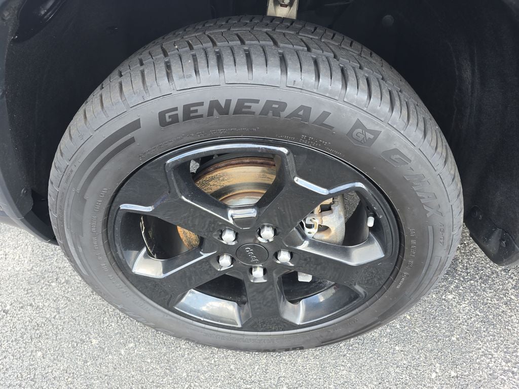 2019 Jeep Grand Cherokee Laredo
