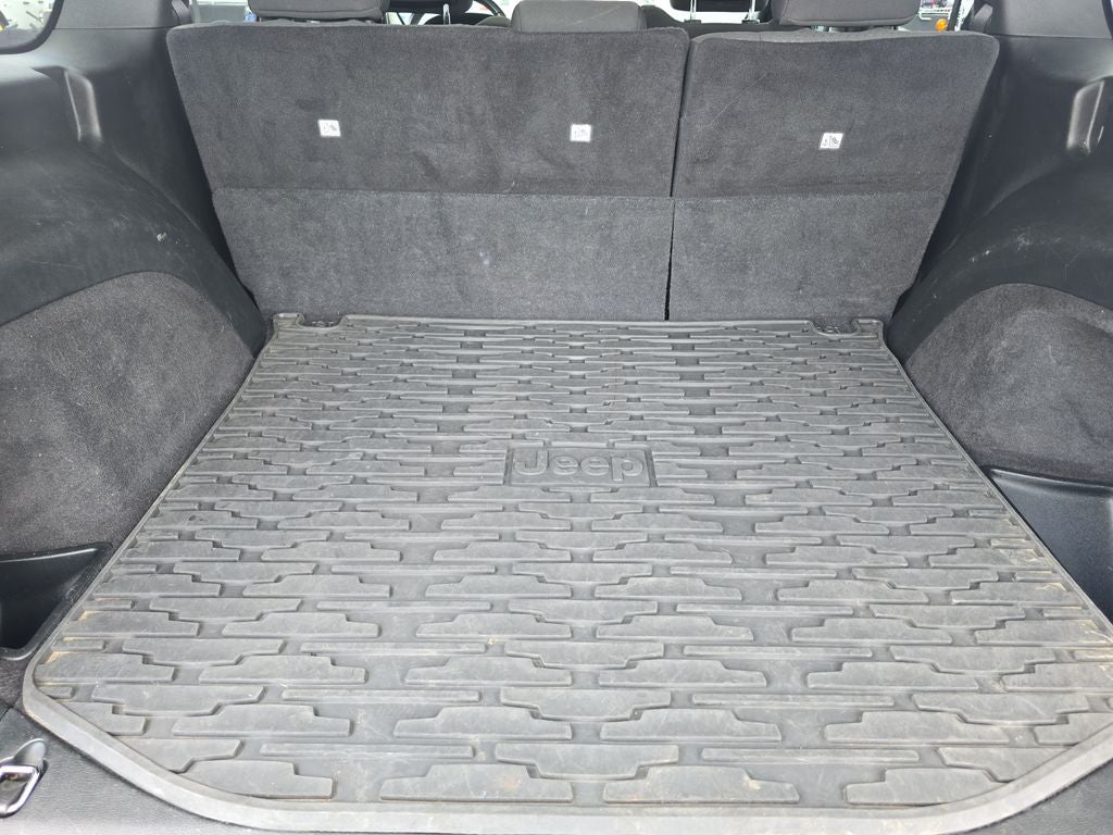 2019 Jeep Grand Cherokee Laredo