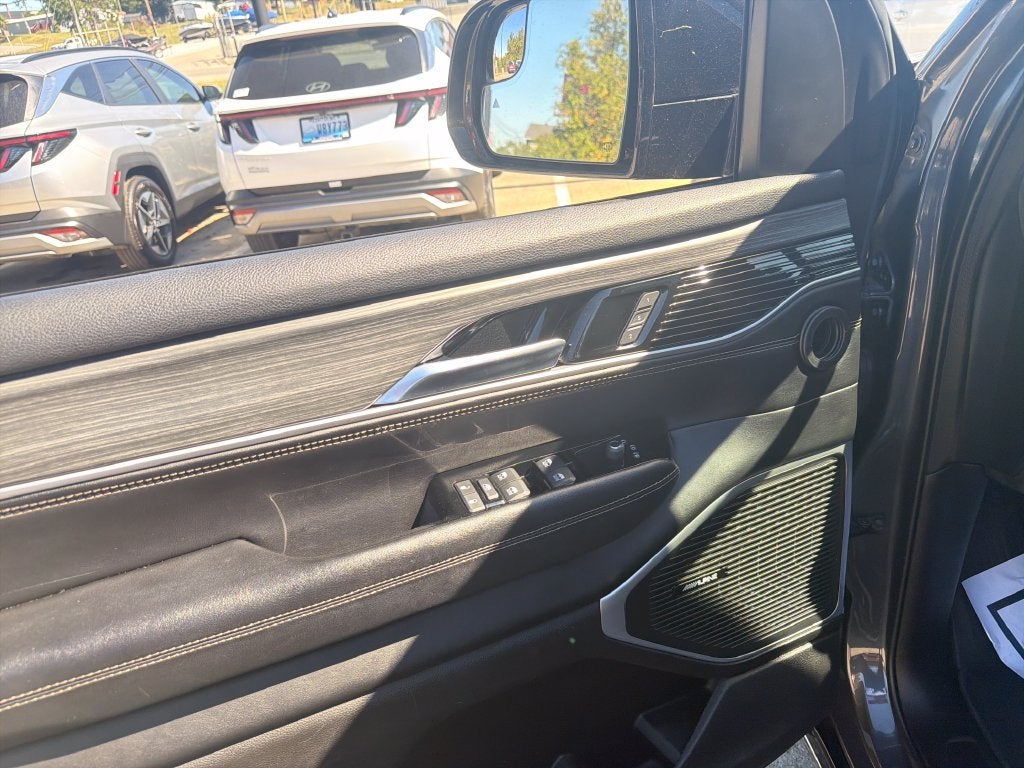 2024 Jeep Wagoneer L Series II