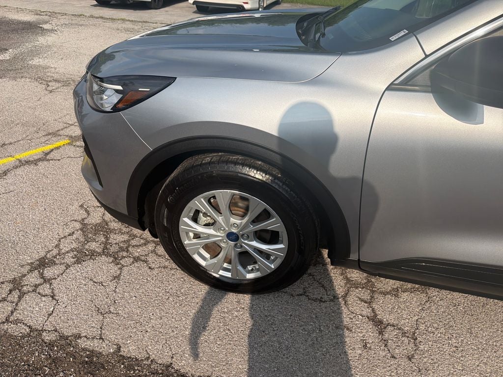 2023 Ford Escape Hybrid Active