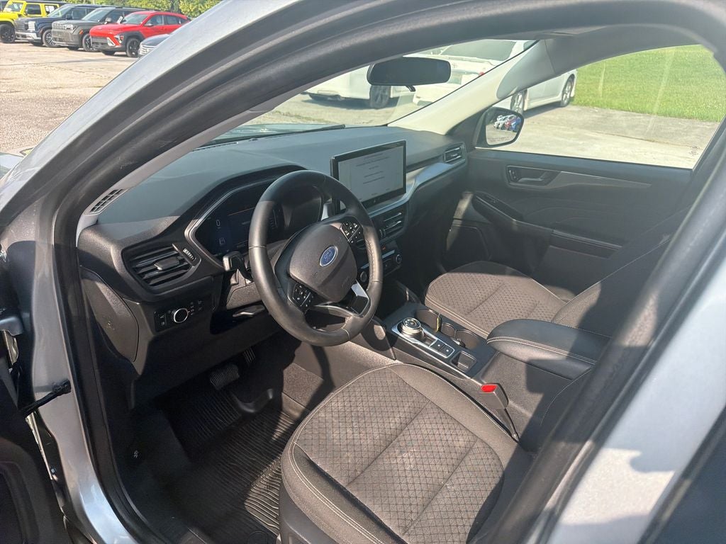 2023 Ford Escape Hybrid Active