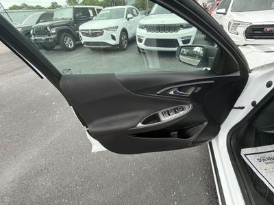 2022 Chevrolet Malibu LS 1FL