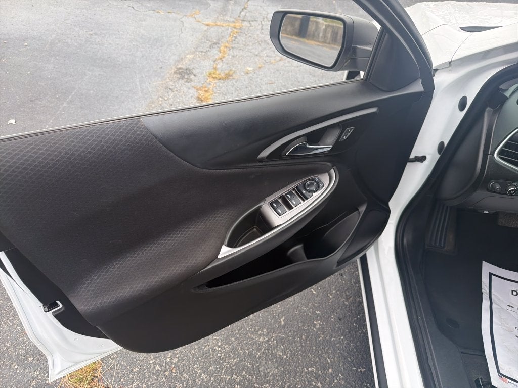 2023 Chevrolet Malibu LS 1FL