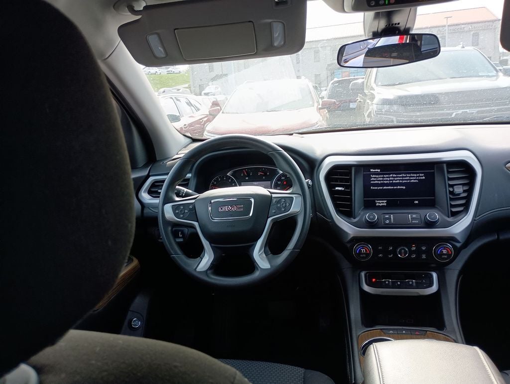 2023 GMC Acadia SLE