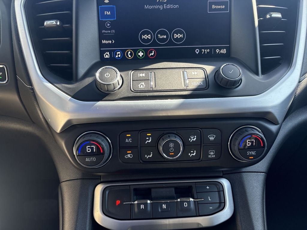 2023 GMC Acadia SLE