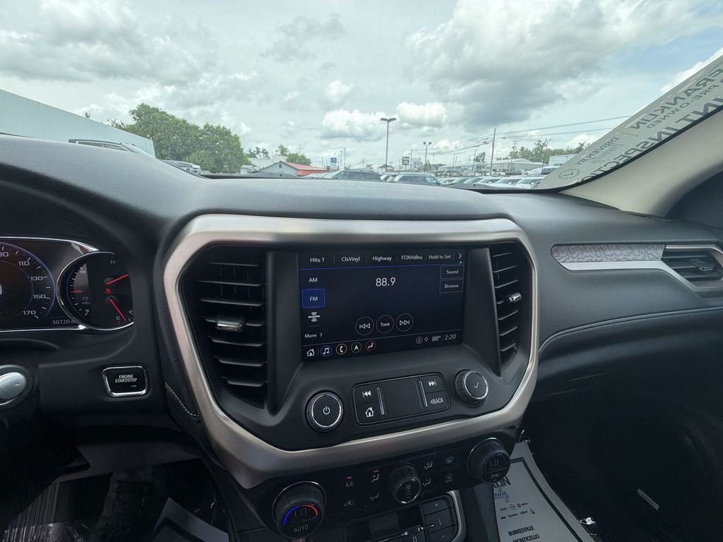 2023 GMC Acadia Denali