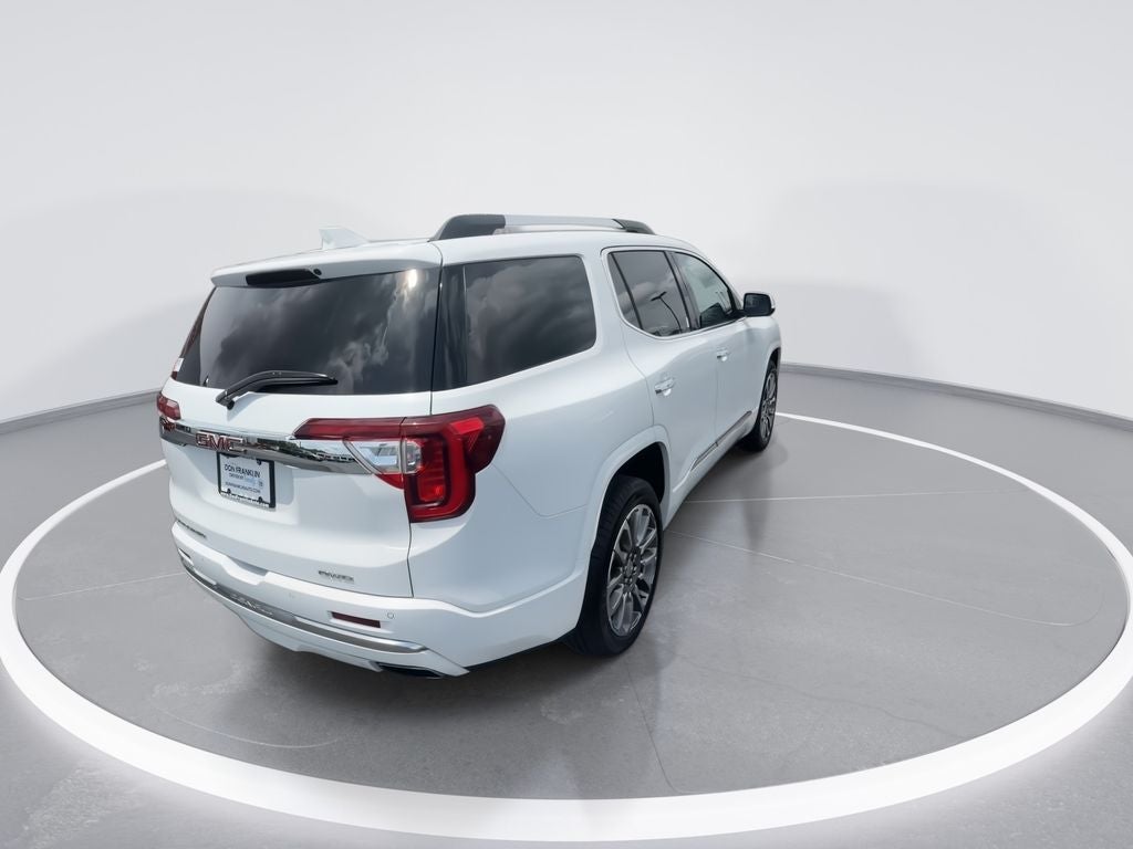 2023 GMC Acadia Denali