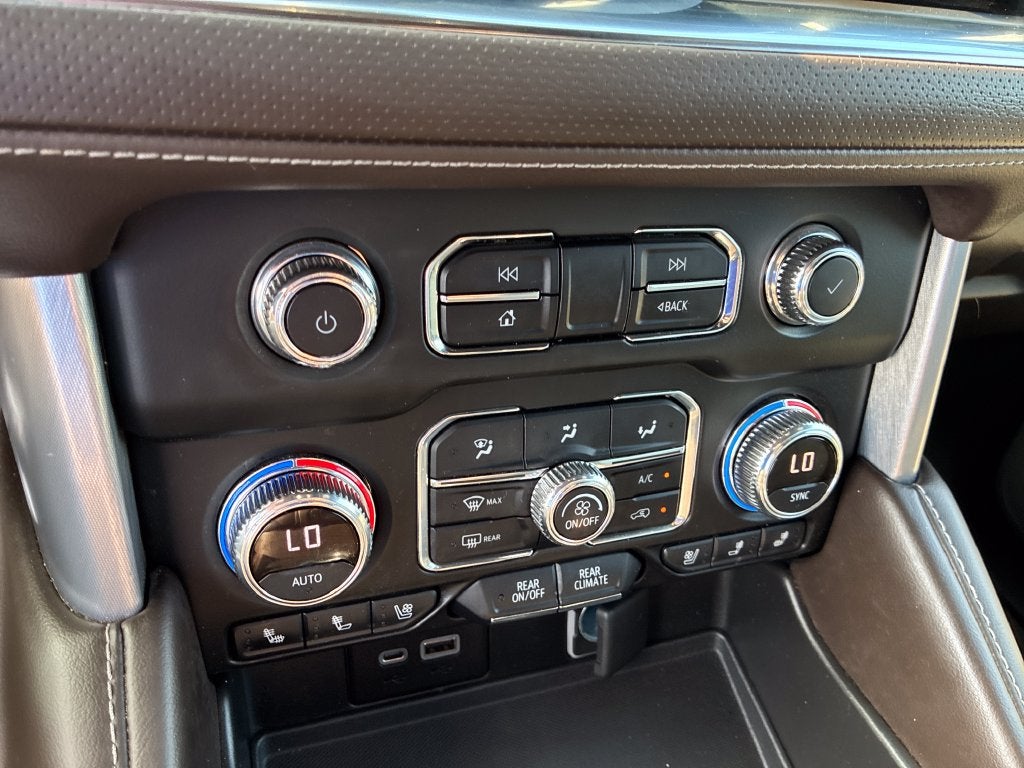2022 GMC Yukon XL SLT