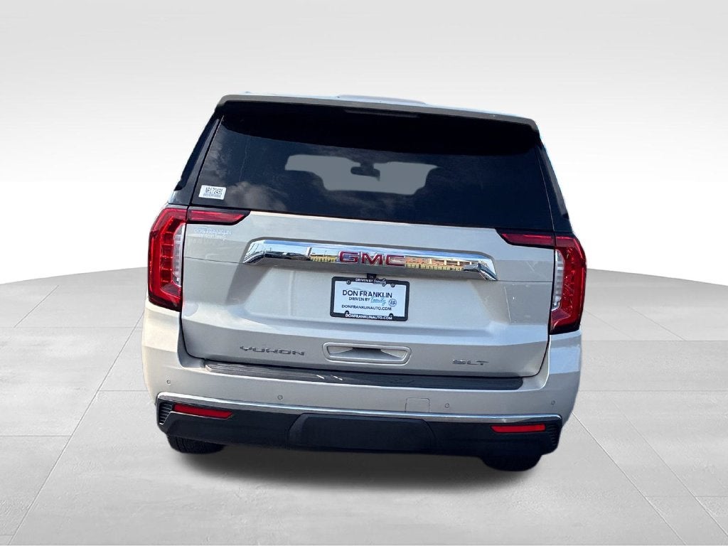 2022 GMC Yukon XL SLT