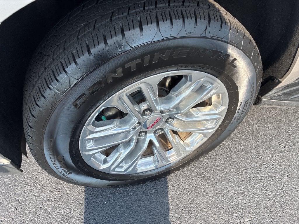 2022 GMC Yukon XL SLT