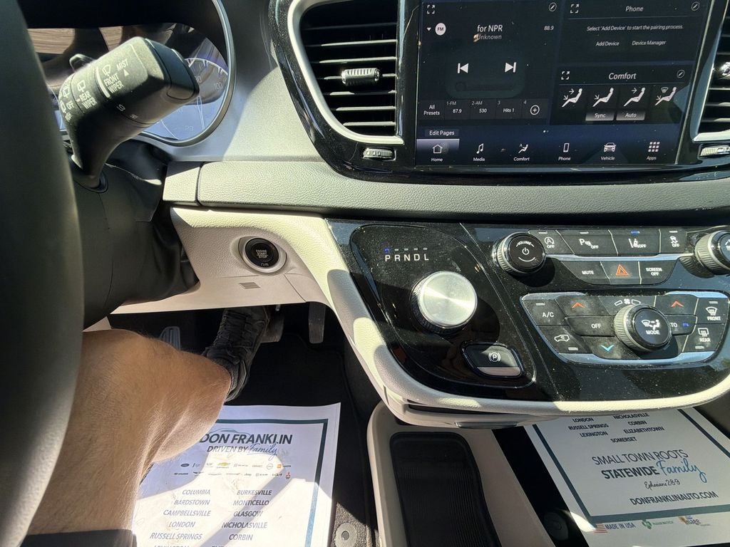 2023 Chrysler Pacifica Touring L