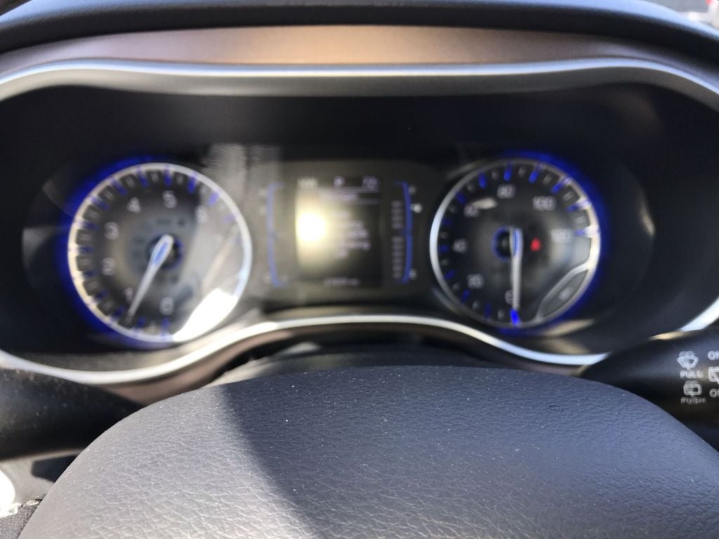 2024 Chrysler Voyager LX