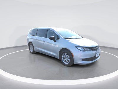 2024 Chrysler Voyager LX