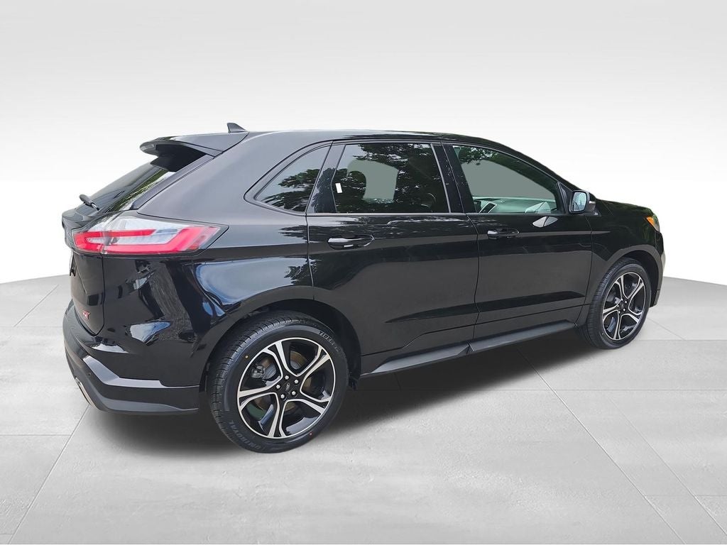 2023 Ford Edge ST