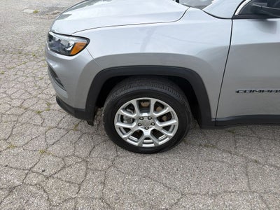 2023 Jeep Compass Latitude Lux