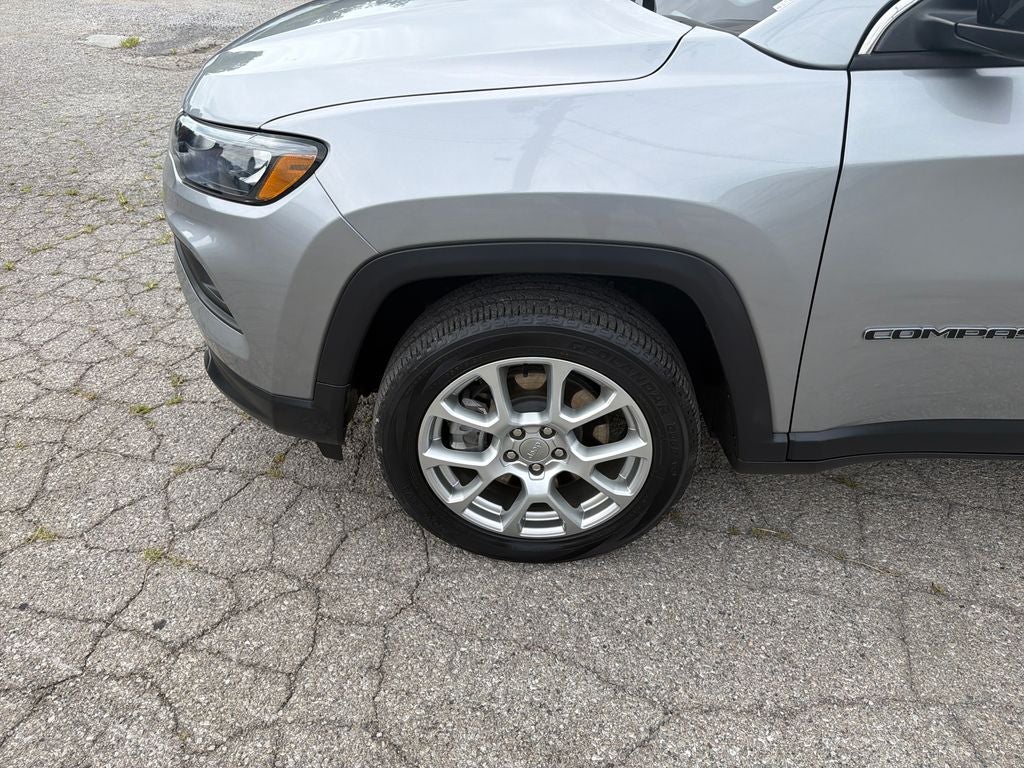 2023 Jeep Compass Latitude Lux
