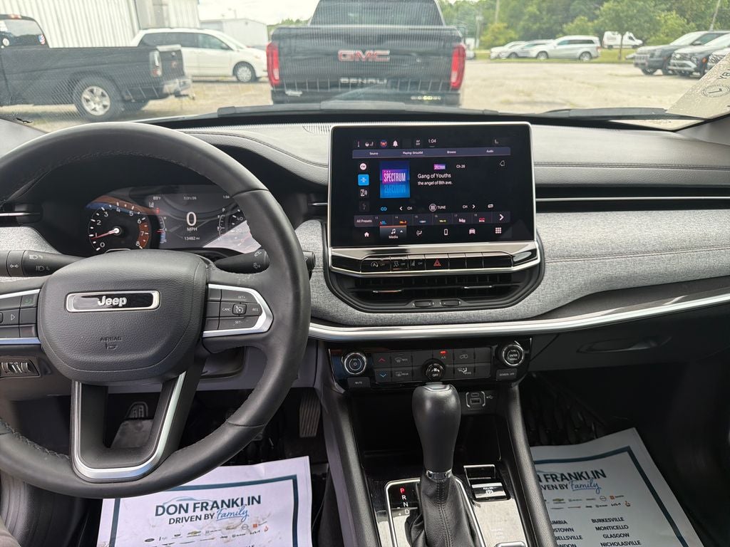 2023 Jeep Compass Latitude Lux
