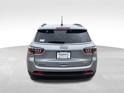 2023 Jeep Compass Latitude Lux