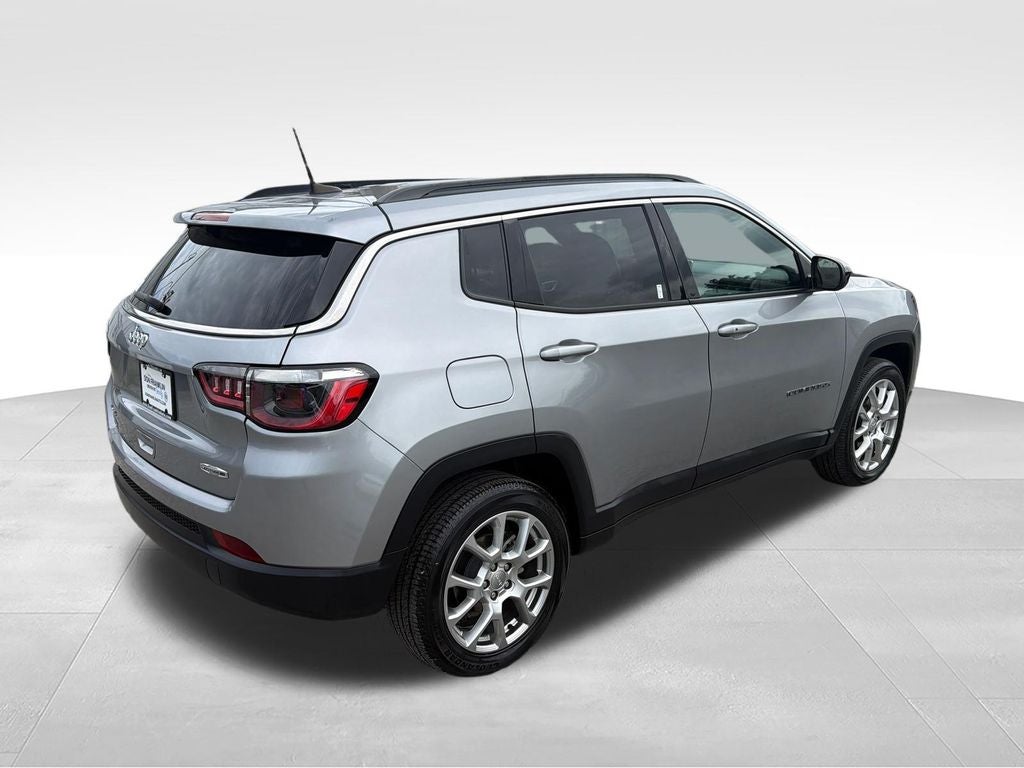 2023 Jeep Compass Latitude Lux