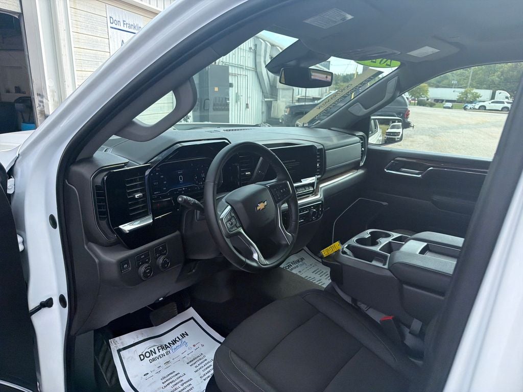 2024 Chevrolet Silverado 1500 LT