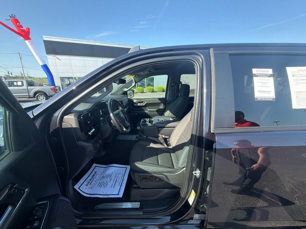 2024 Chevrolet Silverado 1500 LT