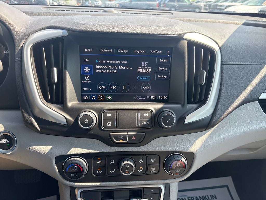 2024 GMC Terrain SLT