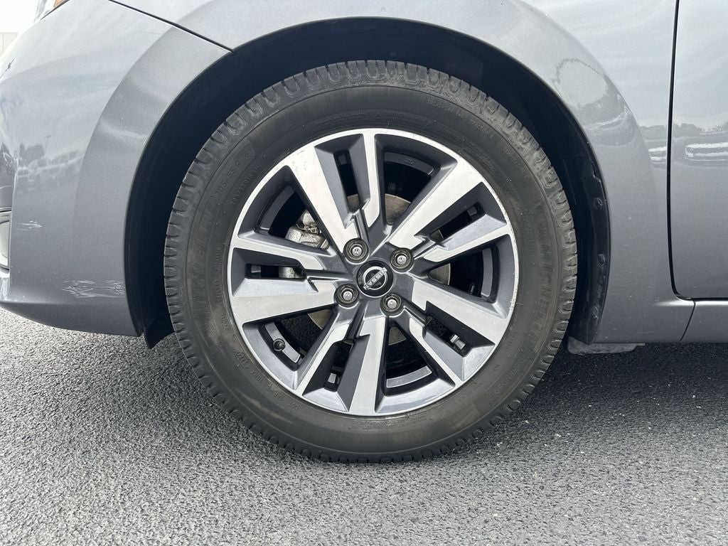 2023 Nissan Versa 1.6 SV