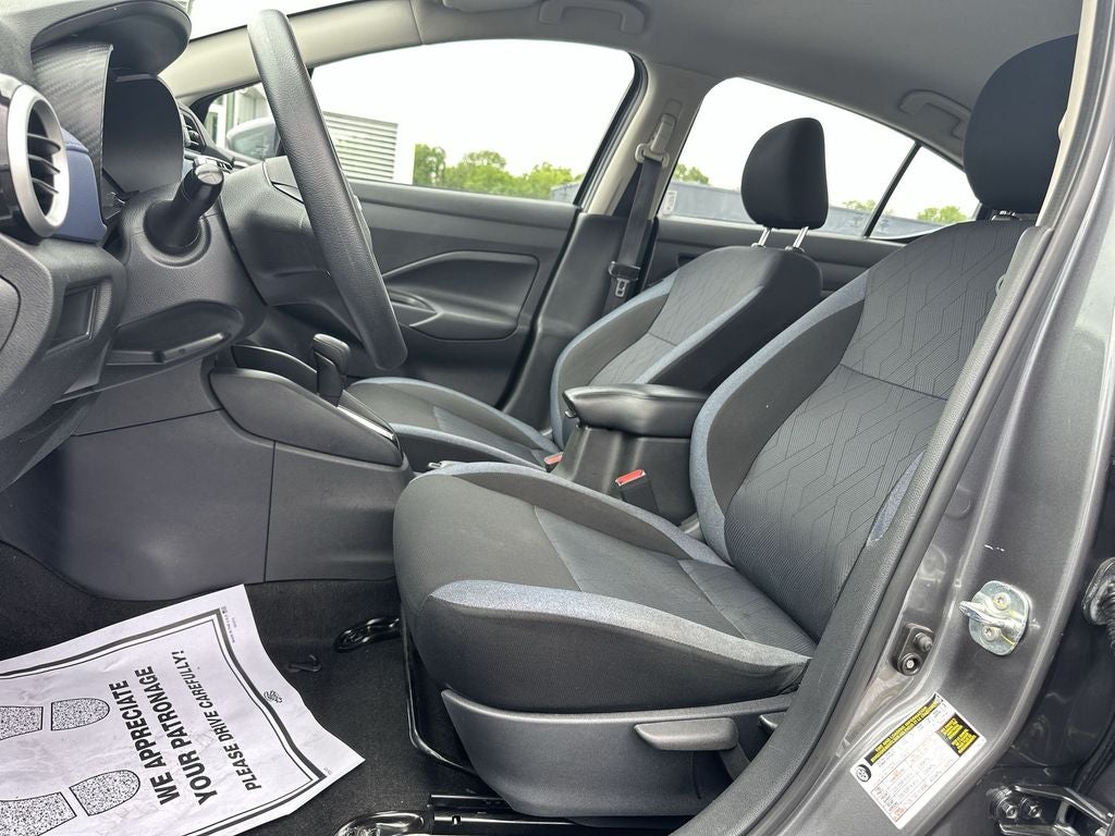 2023 Nissan Versa 1.6 SV
