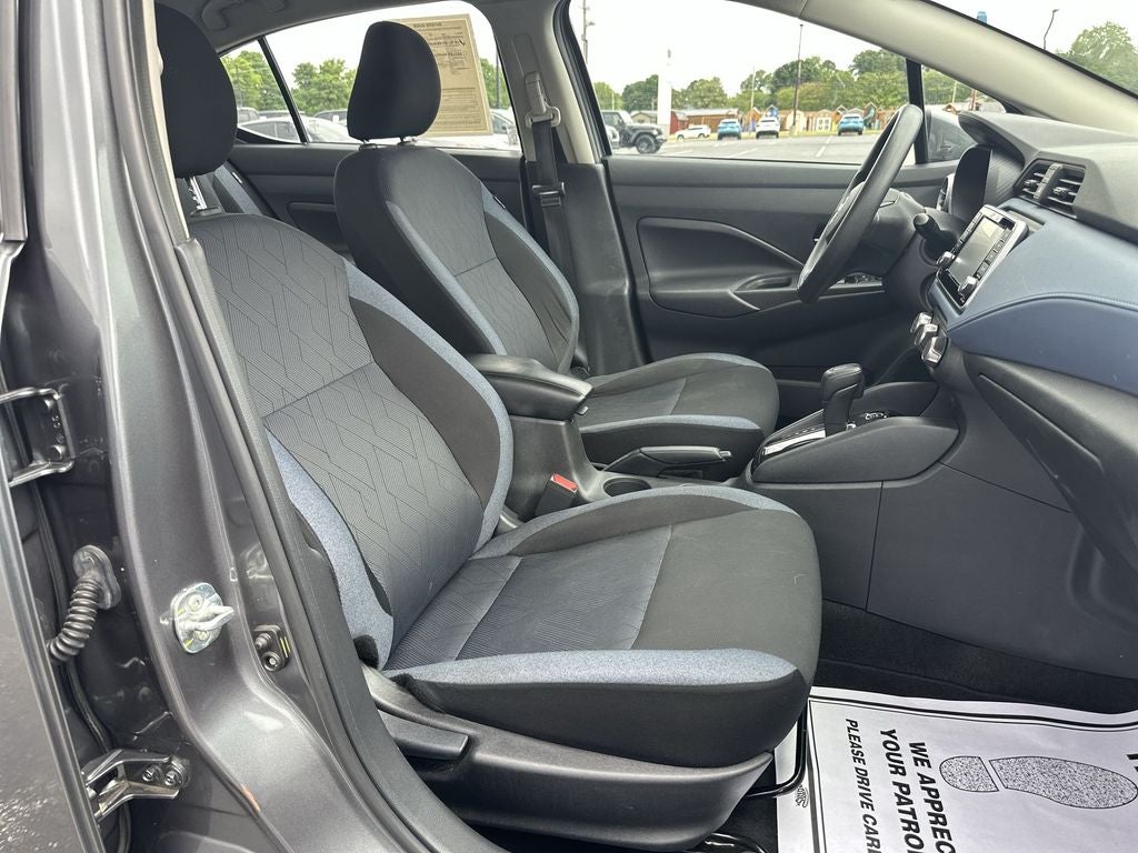 2023 Nissan Versa 1.6 SV