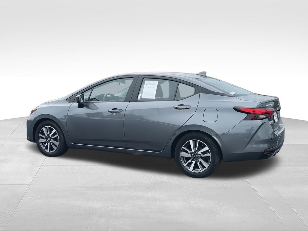 2023 Nissan Versa 1.6 SV