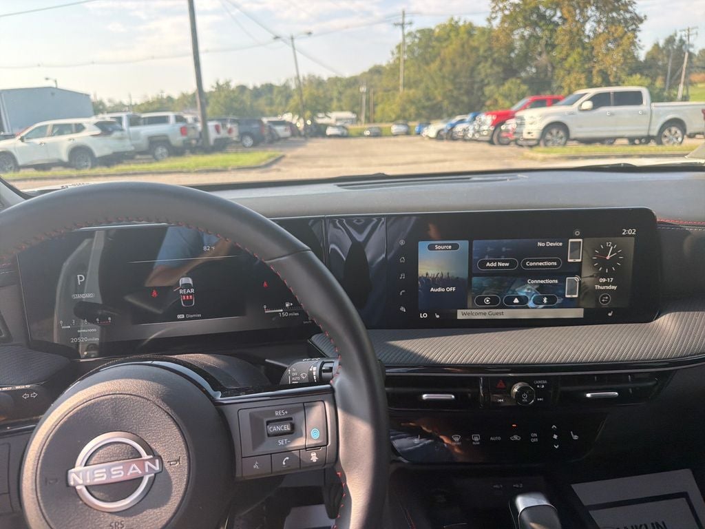 2025 Nissan Kicks SR