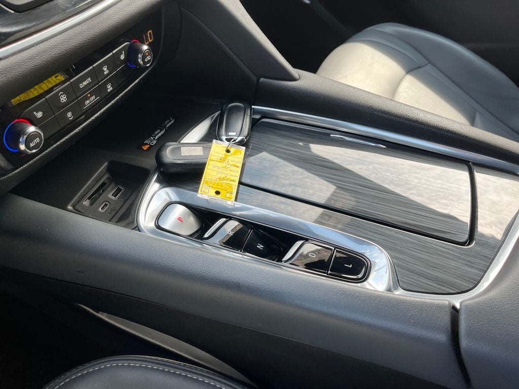 2022 Buick Enclave Essence
