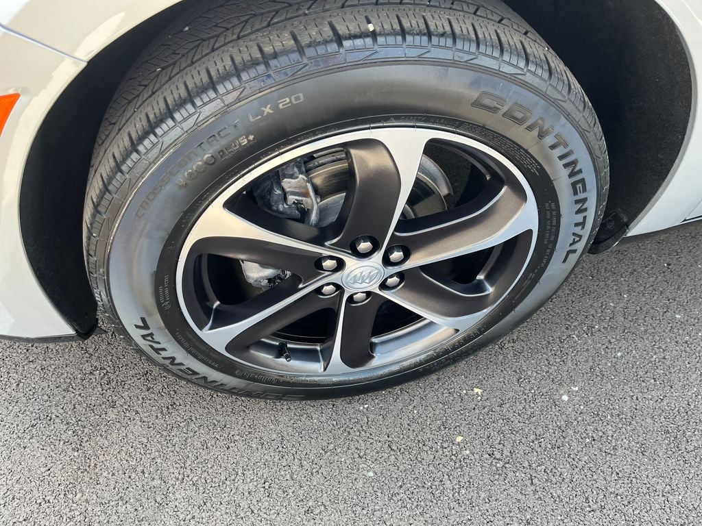 2022 Buick Enclave Essence