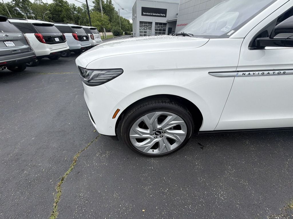 2025 Lincoln Navigator L Reserve