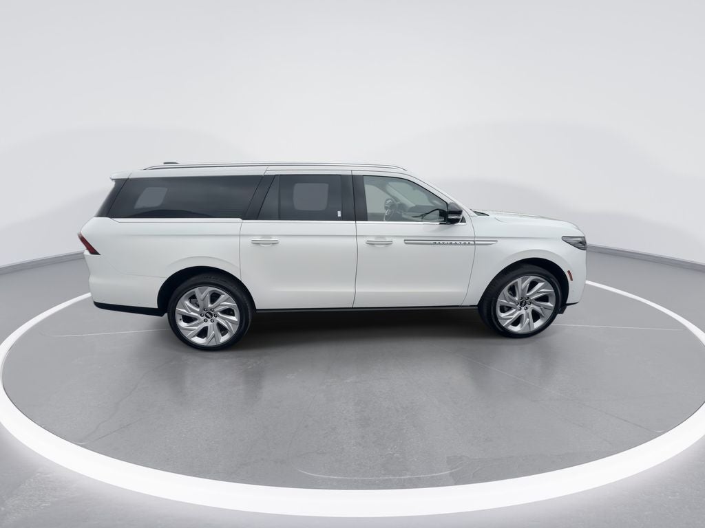 2025 Lincoln Navigator L Reserve