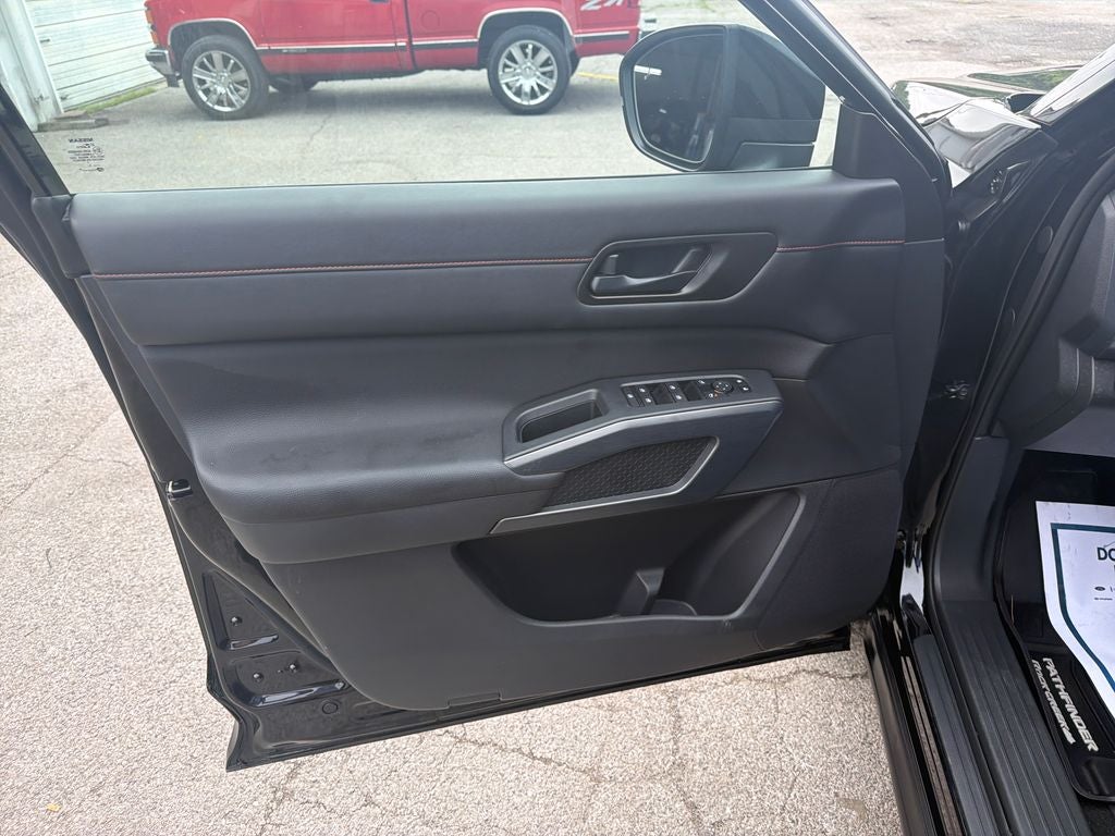2025 Nissan Pathfinder Rock Creek